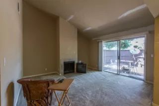 Photo #4: 224008027 Listing