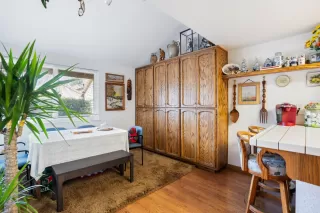 Photo #5: 224008387 Listing