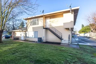 Photo #1: 224008444 Listing