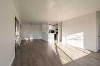 Photo #5: 224008444 Listing