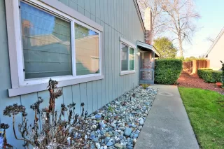 Photo #1: 224008606 Listing 