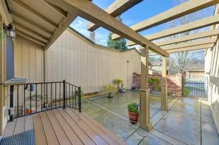 Photo #6: 224008656 Listing