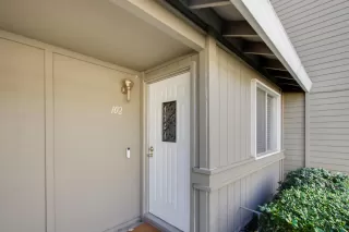 Photo #1: 224010179 Listing 