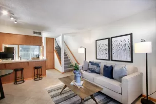 Photo #2: 224010179 Listing 