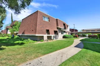 Photo #3: 224010708 Listing