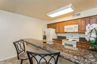 Photo #3: 224011196 Listing 