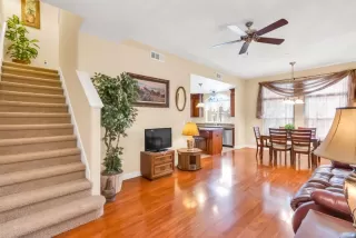 Photo #5: 224011257 Listing