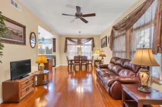 Photo #6: 224011257 Listing