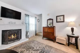 Photo #2: 224011584 Listing 