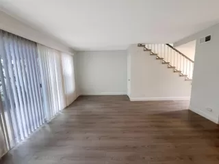 Photo #2: 224011612 Listing