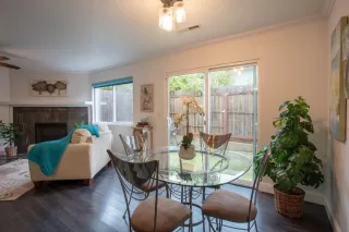 Photo #5: 224012463 Listing