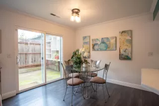 Photo #6: 224012463 Listing