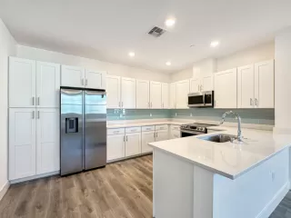 Photo #4: 224012535 Listing 