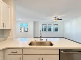 Photo #5: 224012535 Listing 