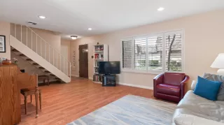 Photo #3: 224012729 Listing