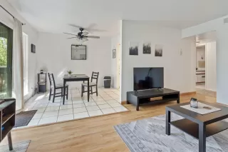 Photo #4: 224012771 Listing