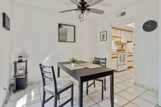 Photo #5: 224012771 Listing