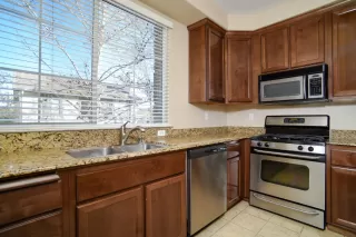 Photo #6: 224013227 Listing 