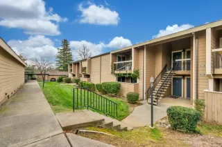 Photo #2: 224013246 Listing