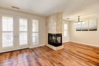 Photo #5: 224013350 Listing 