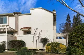 Photo #1: 224013775 Listing 