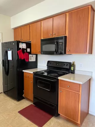 Photo #4: 224013856 Listing