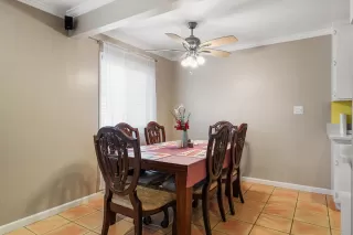 Photo #4: 224014211 Listing