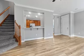 Photo #2: 224014977 Listing 