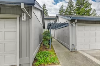 Photo #1: 224015399 Listing