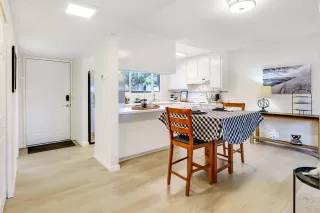Photo #6: 224015542 Listing 