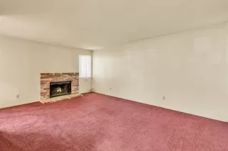 Photo #3: 224015627 Listing