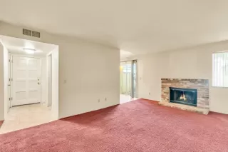 Photo #4: 224015627 Listing