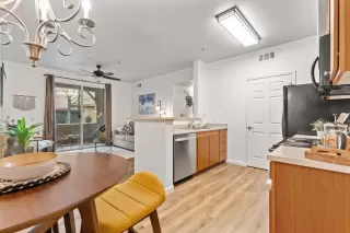 Photo #4: 224015861 Listing