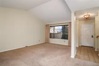 Photo #4: 224015942 Listing 