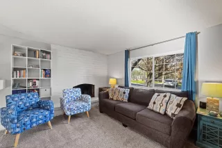 Photo #2: 224016479 Listing