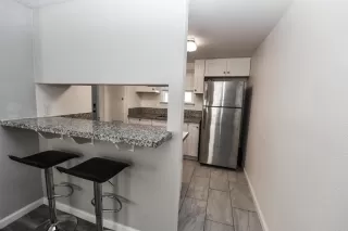 Photo #4: 224016947 Listing