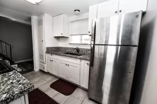 Photo #5: 224016947 Listing