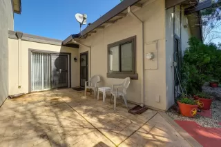 Photo #3: 224017548 Listing