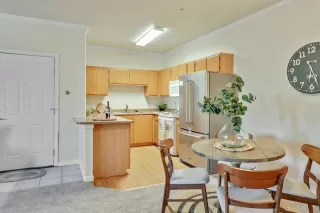 Photo #2: 224017580 Listing 