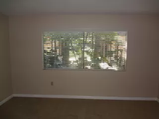 Photo #5: 224017592 Listing