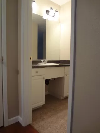 Photo #6: 224017592 Listing