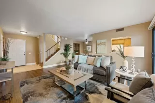 Photo #3: 224017703 Listing 