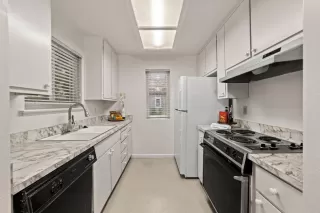 Photo #6: 224017815 Listing