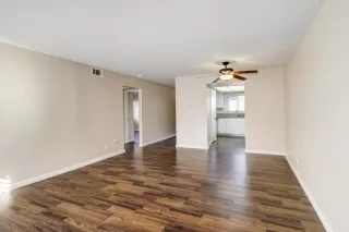 Photo #2: 224018239 Listing