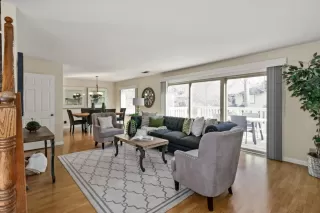 Photo #2: 224018324 Listing 