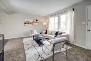 Photo #5: 224018405 Listing 