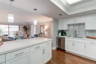 Photo #2: 224019181 Listing