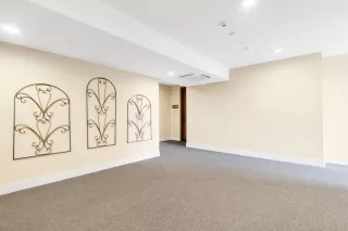 Photo #5: 224019346 Listing