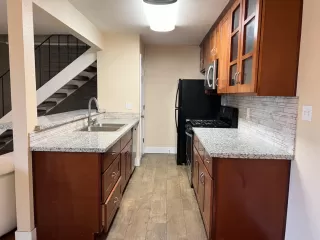 Photo #3: 224019729 Listing 