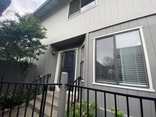 Photo #2: 224019747 Listing